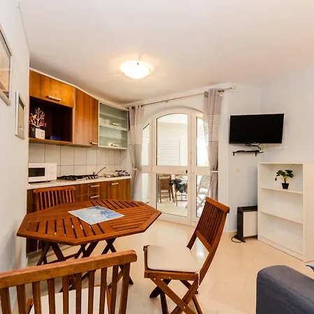 Apartman Apartment Supetar